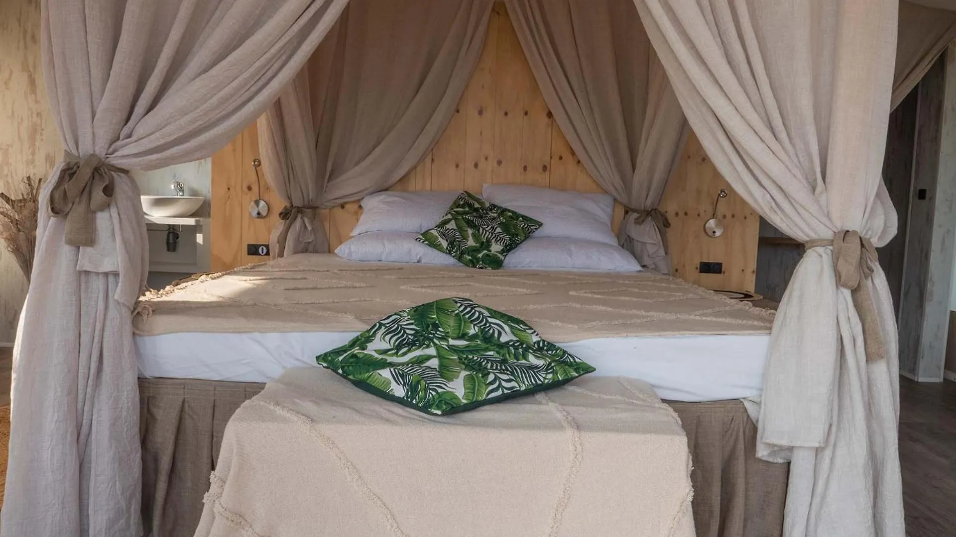 Luxury Lodge Bellagio 0*,